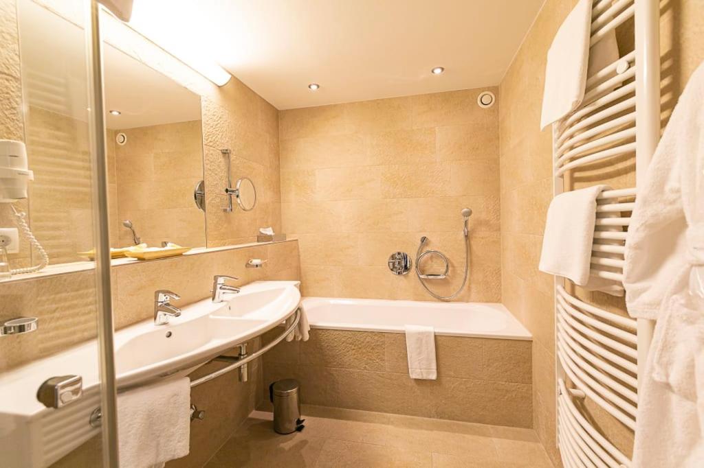 Sporthotel Igls 4