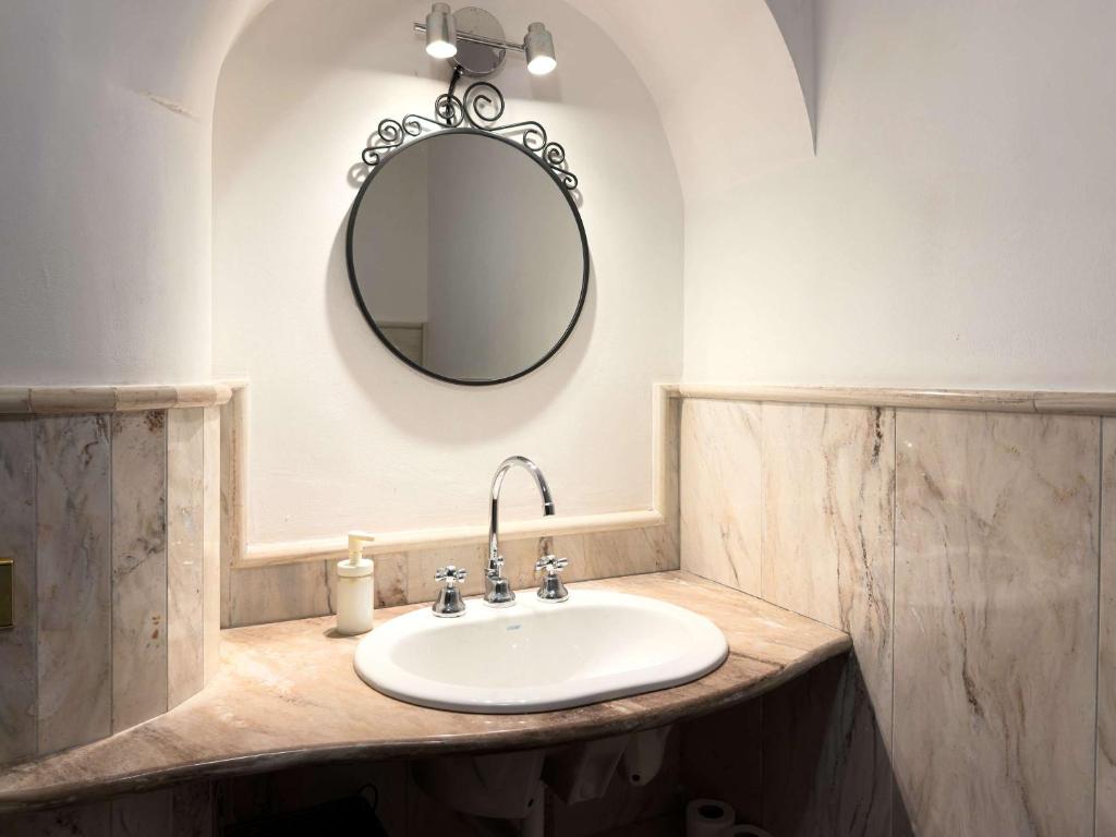 Taverna degli Artisti - Immobili e Soluzioni Rent 8