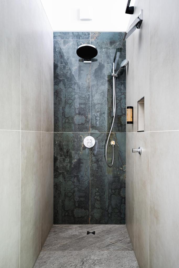 Villa Weitmar - Private Spa, Sauna and Design-Badewanne 7
