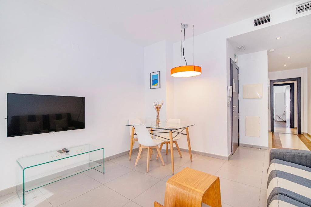 Apartamentos Caballerizas con parking gratuito 8