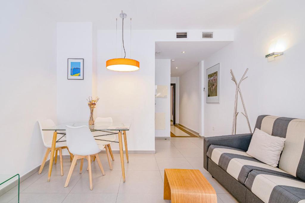 Apartamentos Caballerizas con parking gratuito 7
