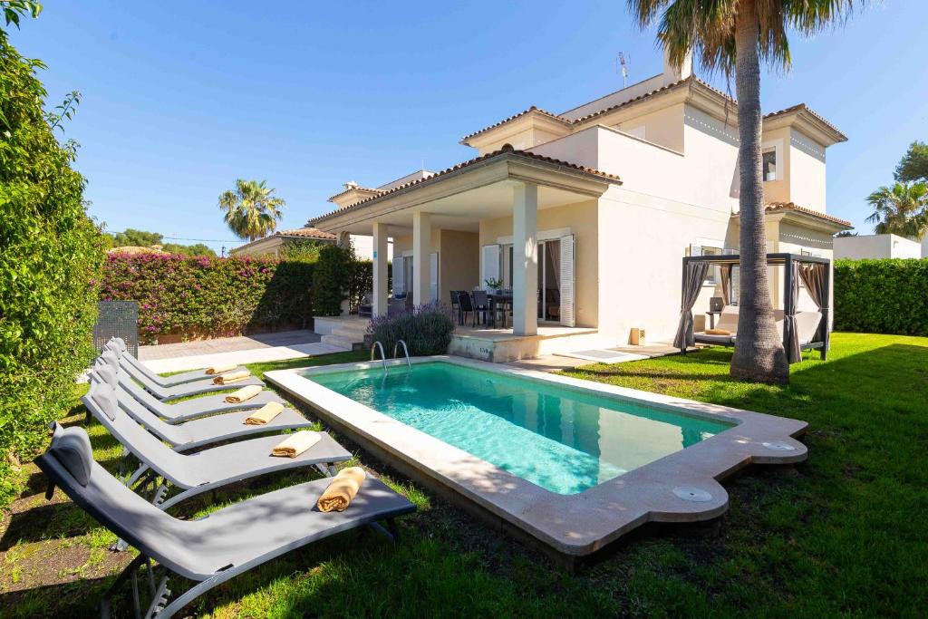 Villa marisa ii
