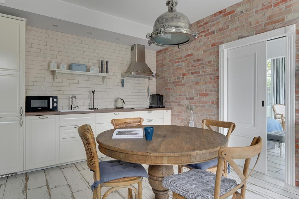 Toskania Light & Spacious Family Stay with parking by Lion Apartments Sopot 7