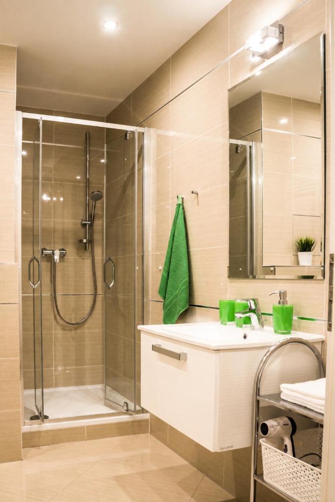 Prague apartment in residential tower · parking 3