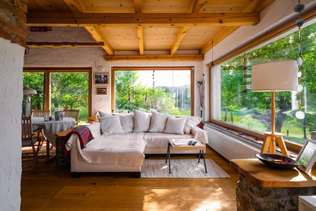 Unique Private Chalet With Panoramic View Ravnik 2