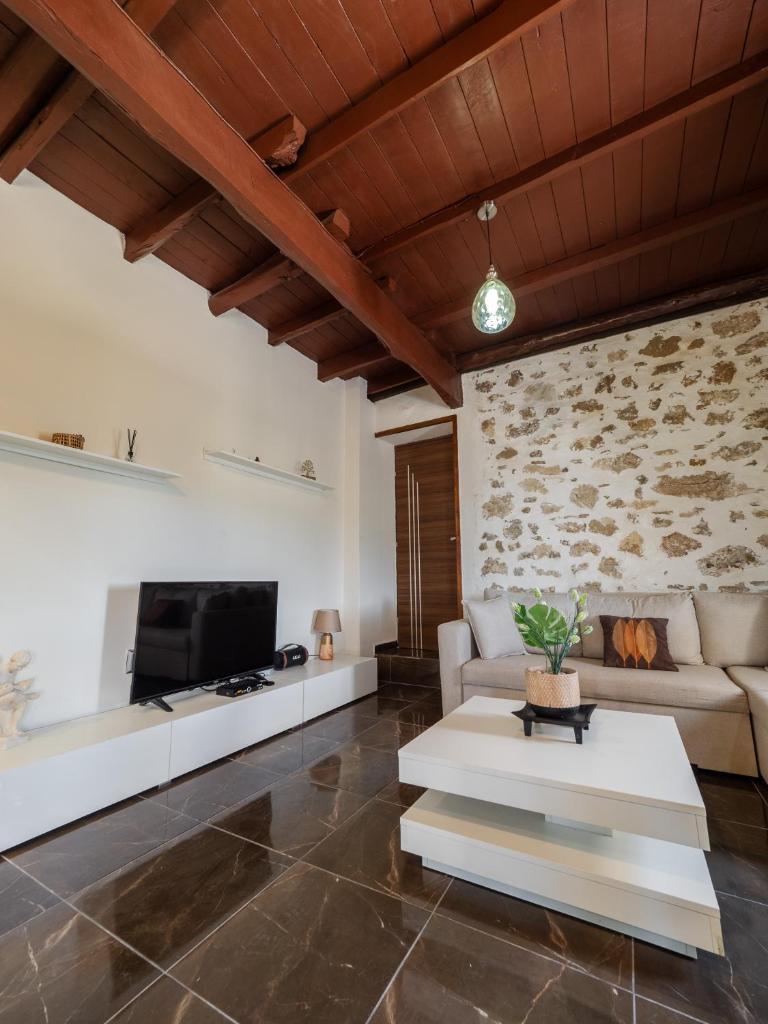 Olea Stone House near the sea 5