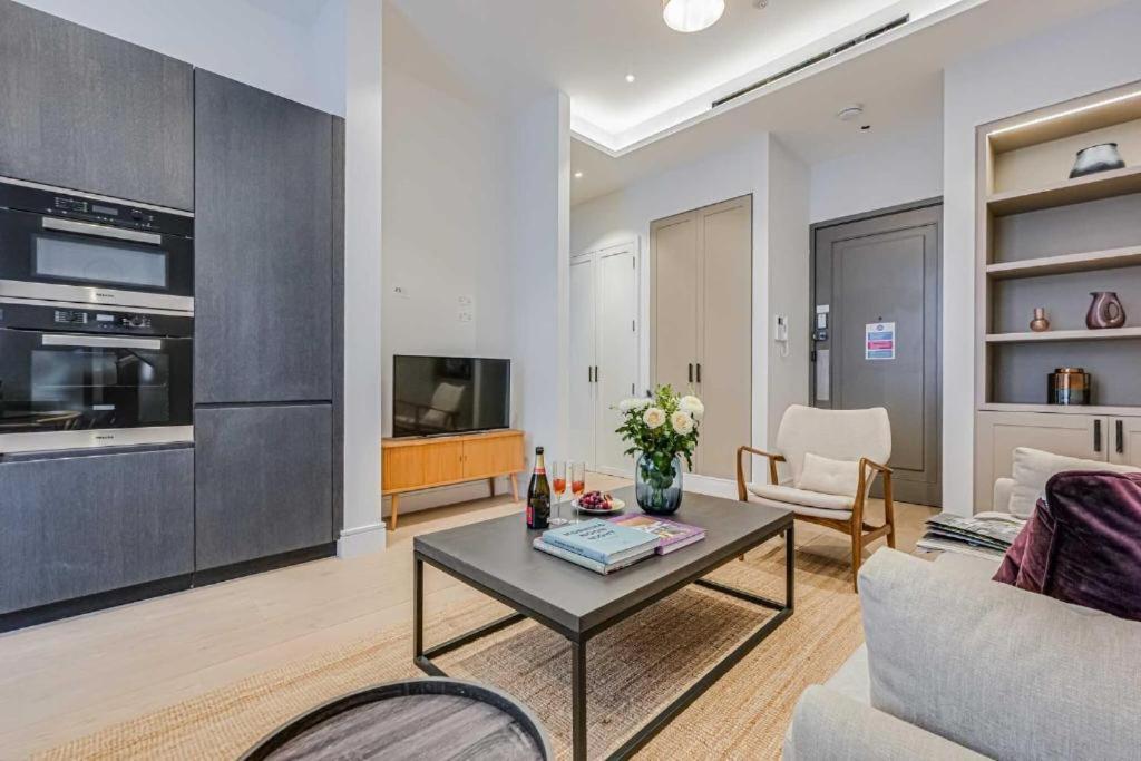 Westminster Apartments by DMONTRIO 8