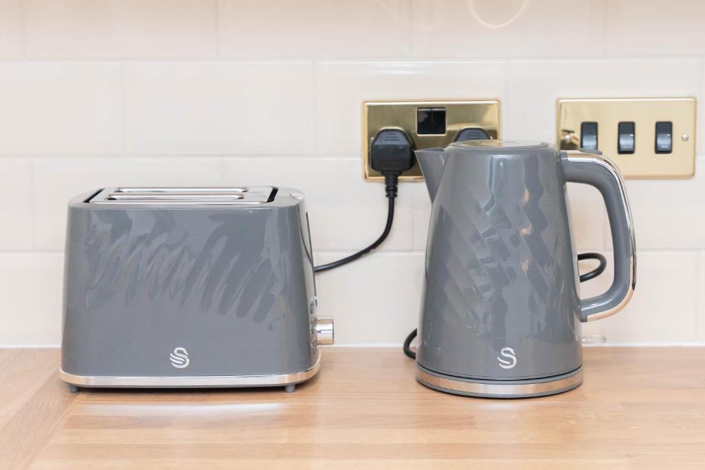 Sevenstay Plus - 60 Old Hall Street 4