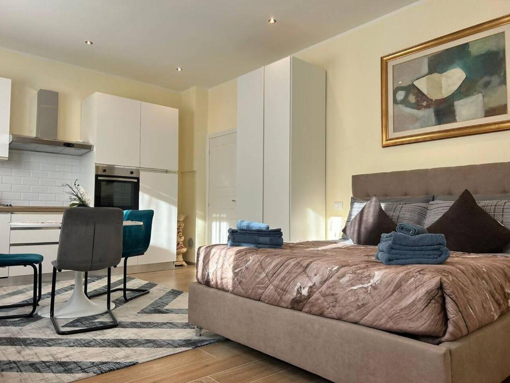 Valverde Apartments and Room 4