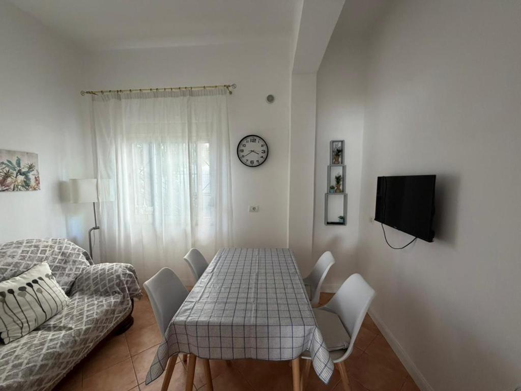 Edlira Apartments 5