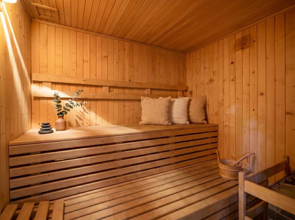 Golden Villas Forest Spa Retreat - Jacuzzi & Sauna 5
