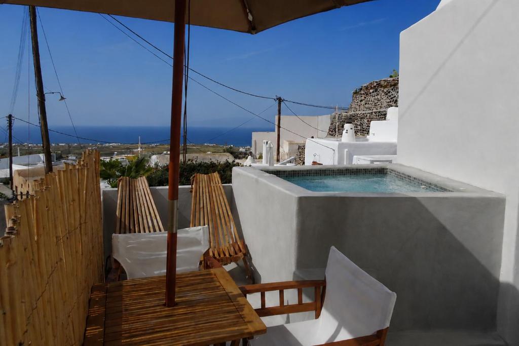 Cycladic House in Finikia Oia 7