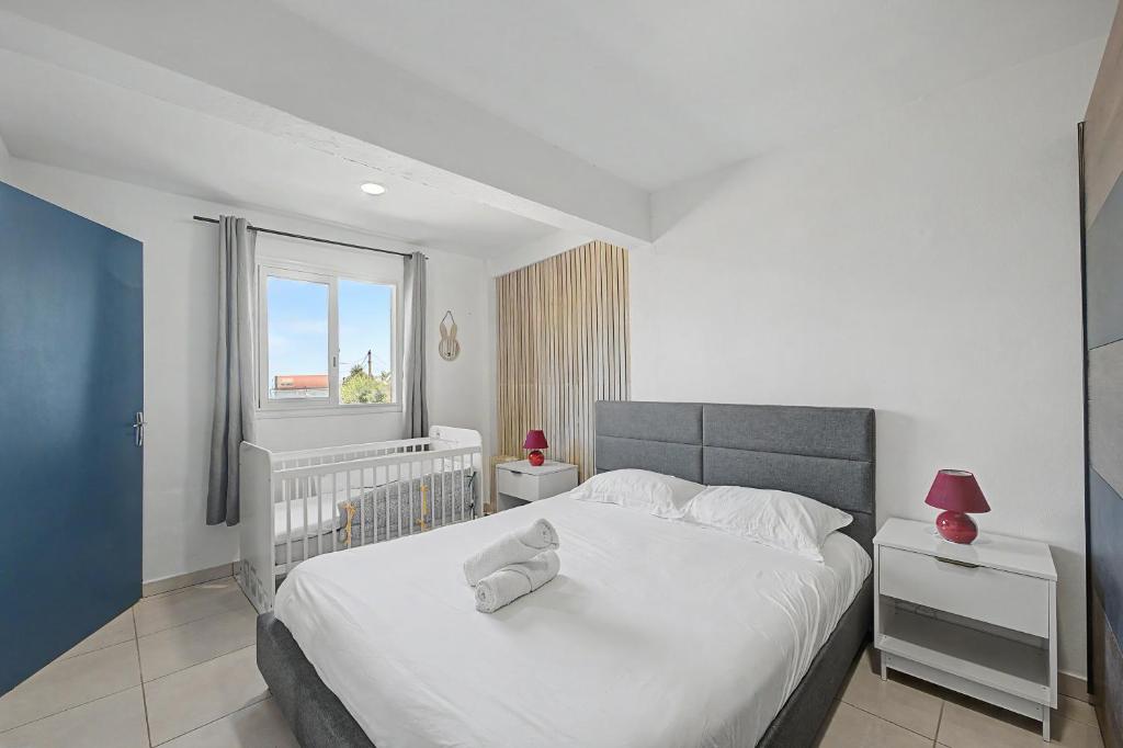Maison entière • Piscine, Jacuzzi & 4 chambres 8