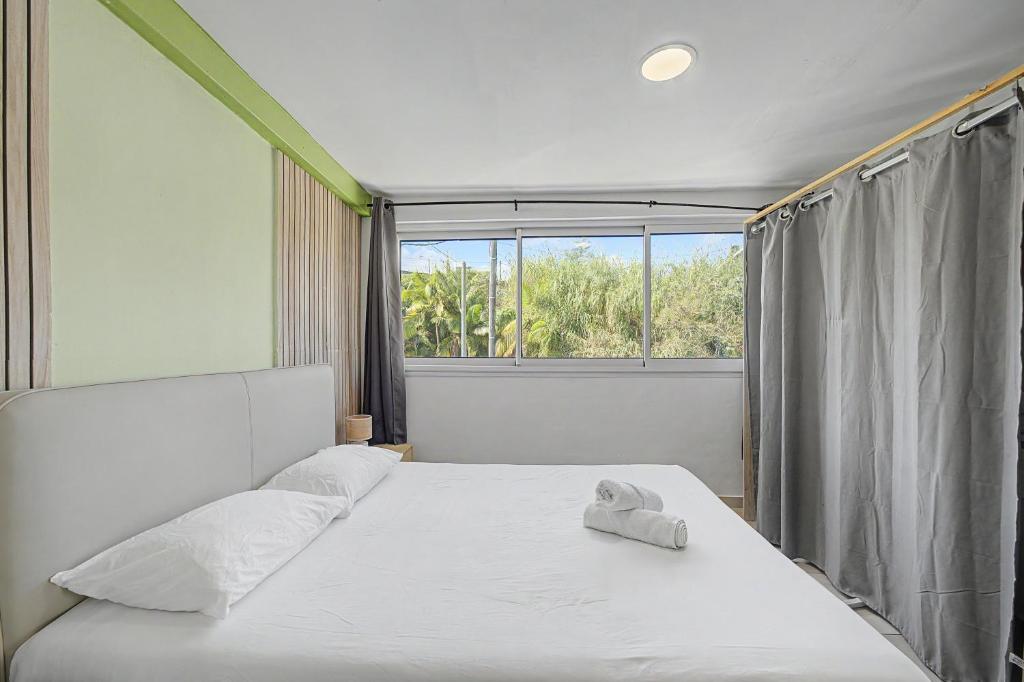 Maison entière • Piscine, Jacuzzi & 4 chambres 2