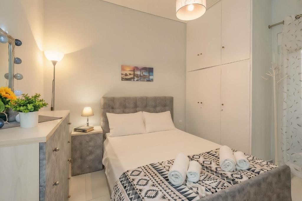 Comfy Apt next to metro 4