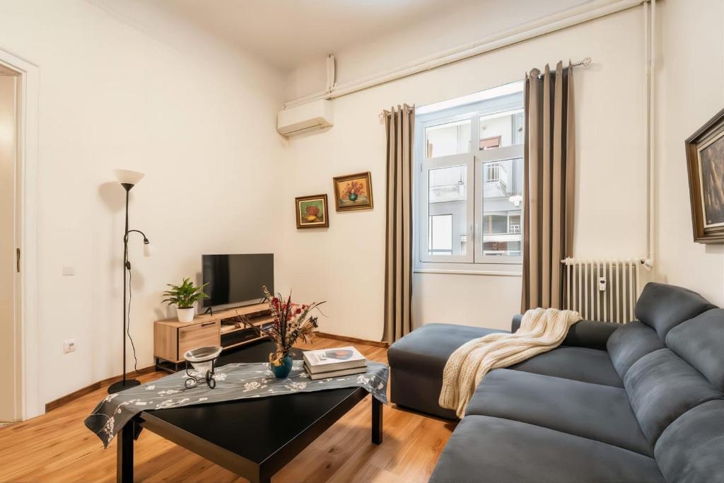 Charming 3bd apt. close to metro 3