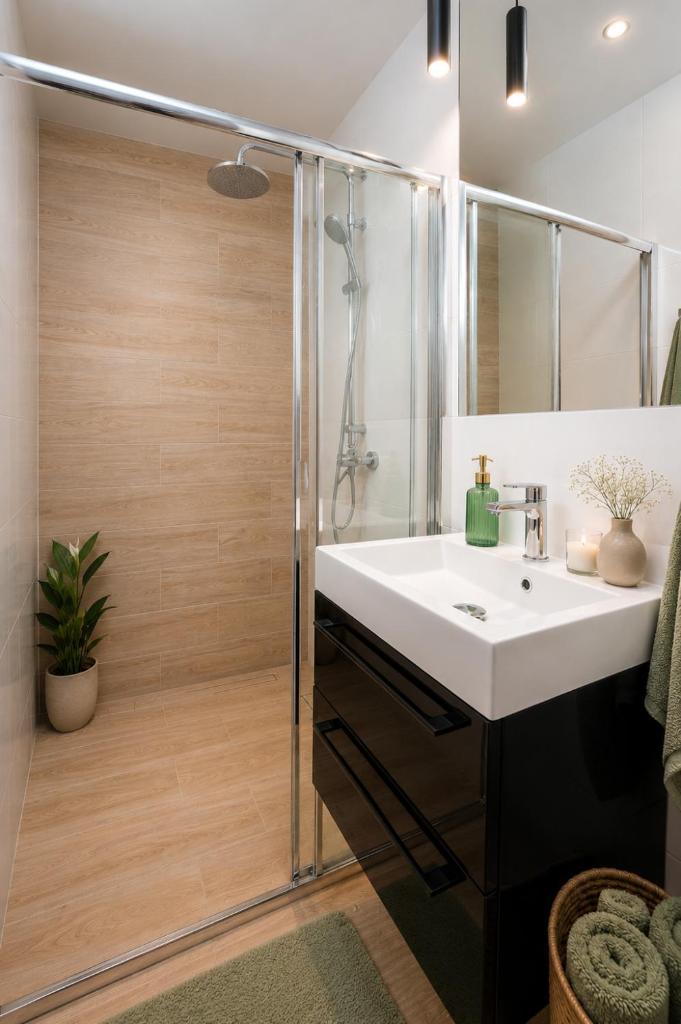 Premium Apartment near Manufaktura 2 Bathrooms & Underground Parking 8