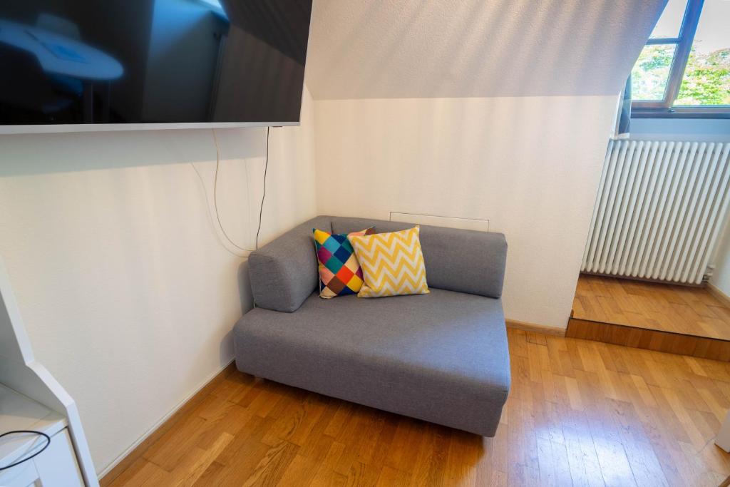 Studio 8 Rhine View - Quiet and Cozy - 10min Walk to City Center, 15min to Main Station 5