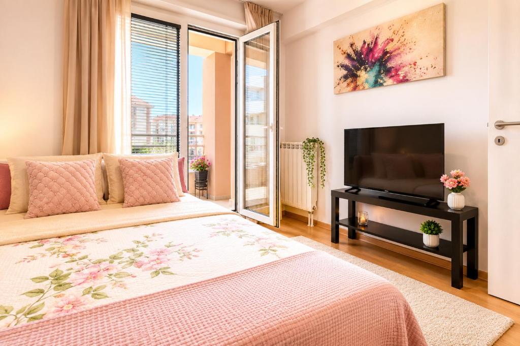 Family&Business Travelers Aerodrom Srna Sunrise Apartment free parking 7