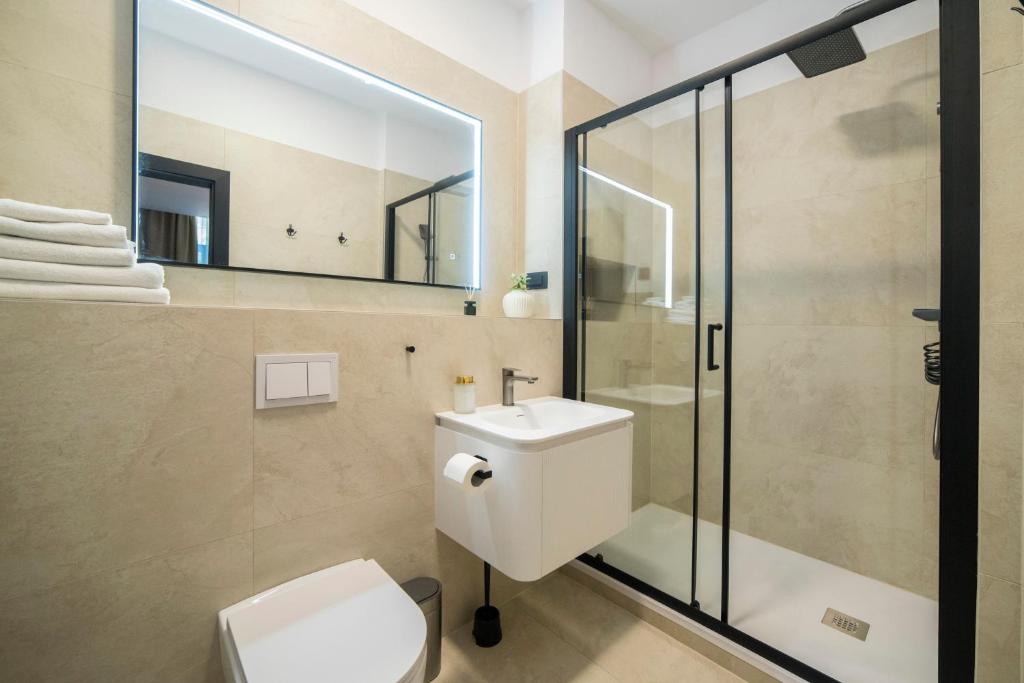 Loco Studio Apartments 7