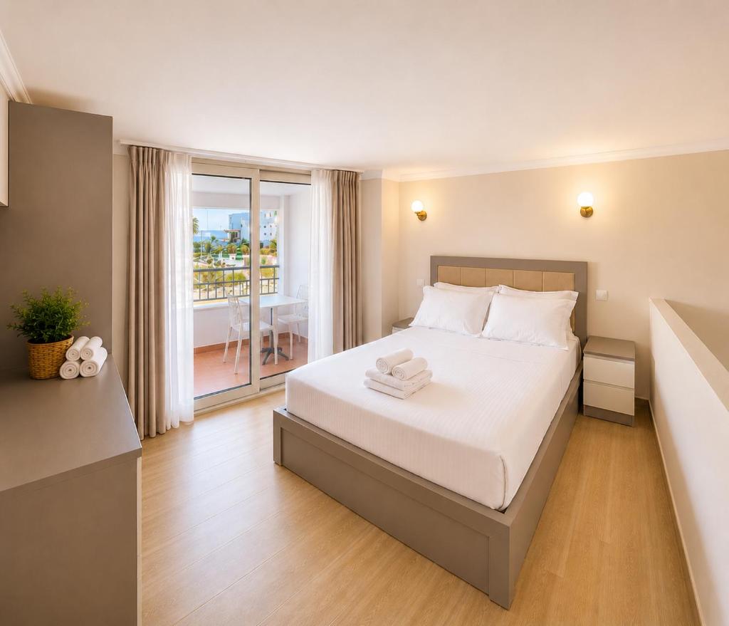 Flors Apartments 2