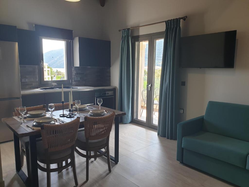 Apollonian Luxury Apartments 4