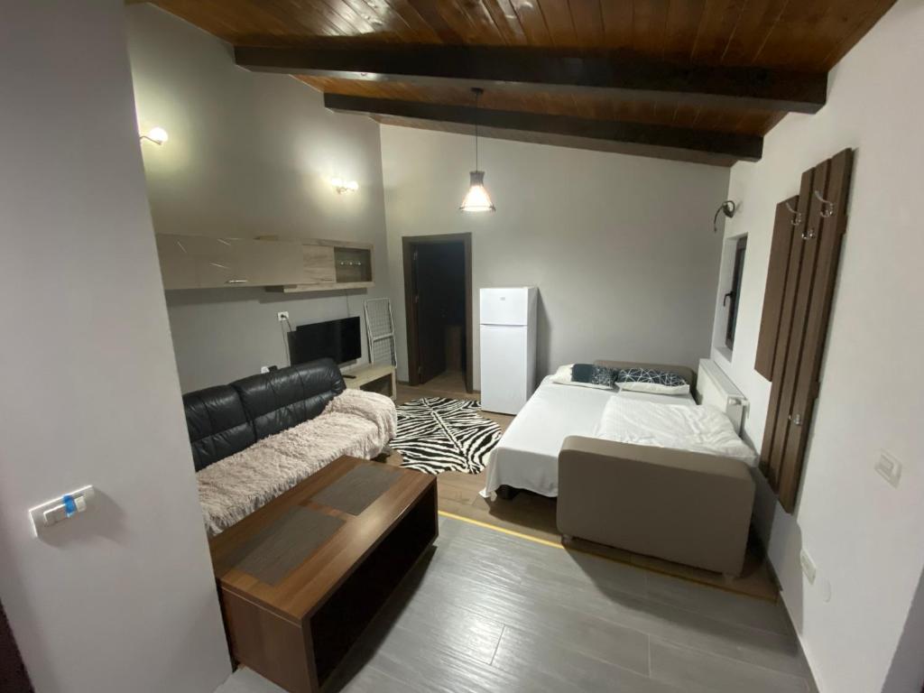 Valivillas Apartament Militari 2