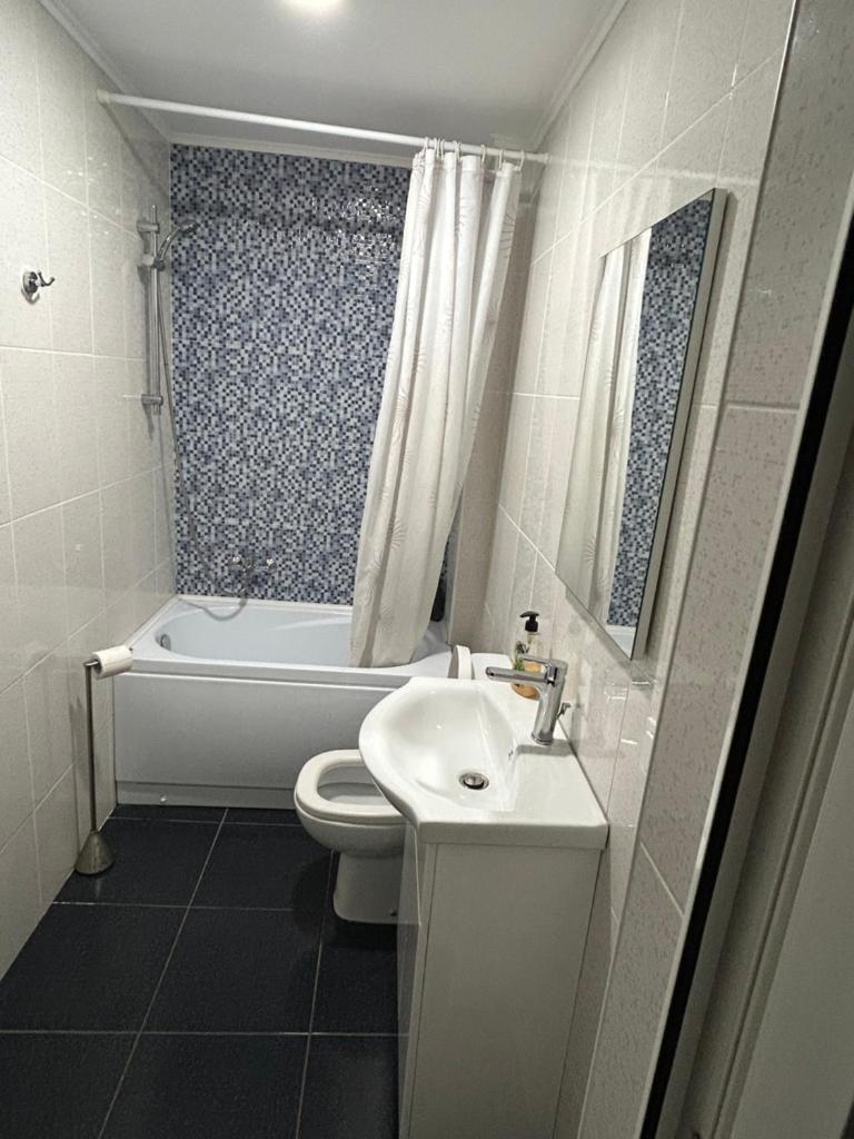 Valivillas Apartament Militari 8