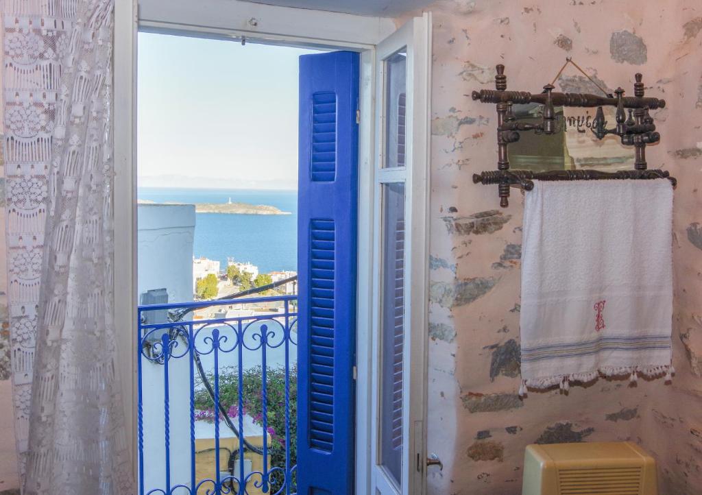 The Balcony Of Bougainvillea 6