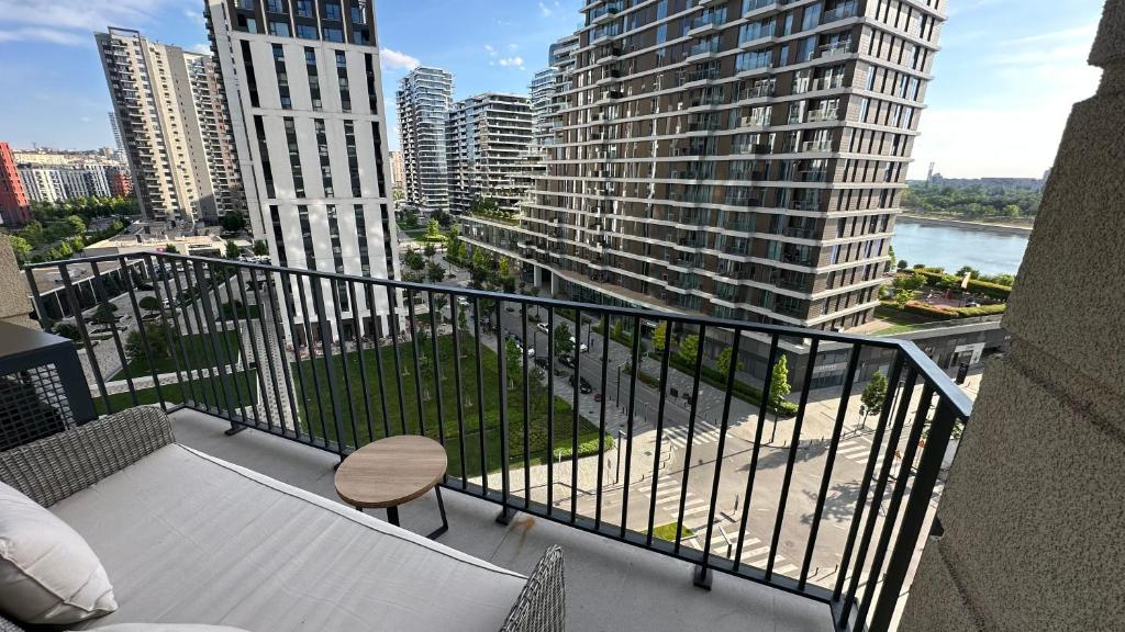 Aria Delux 2 BDR 5