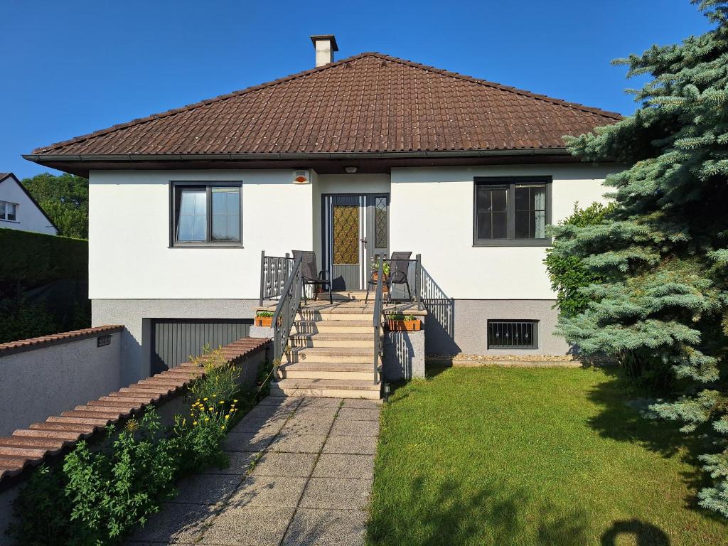 House with garden close to Vienna & Airport 6