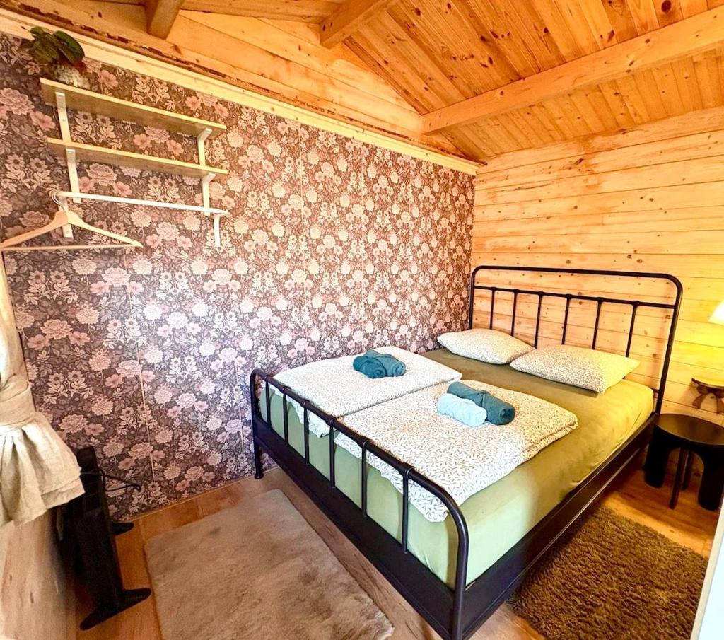 Charming Scandinavian eco house with private garden and jacuzzi between Amsterdam Haarlem and Schiphol Airport 7