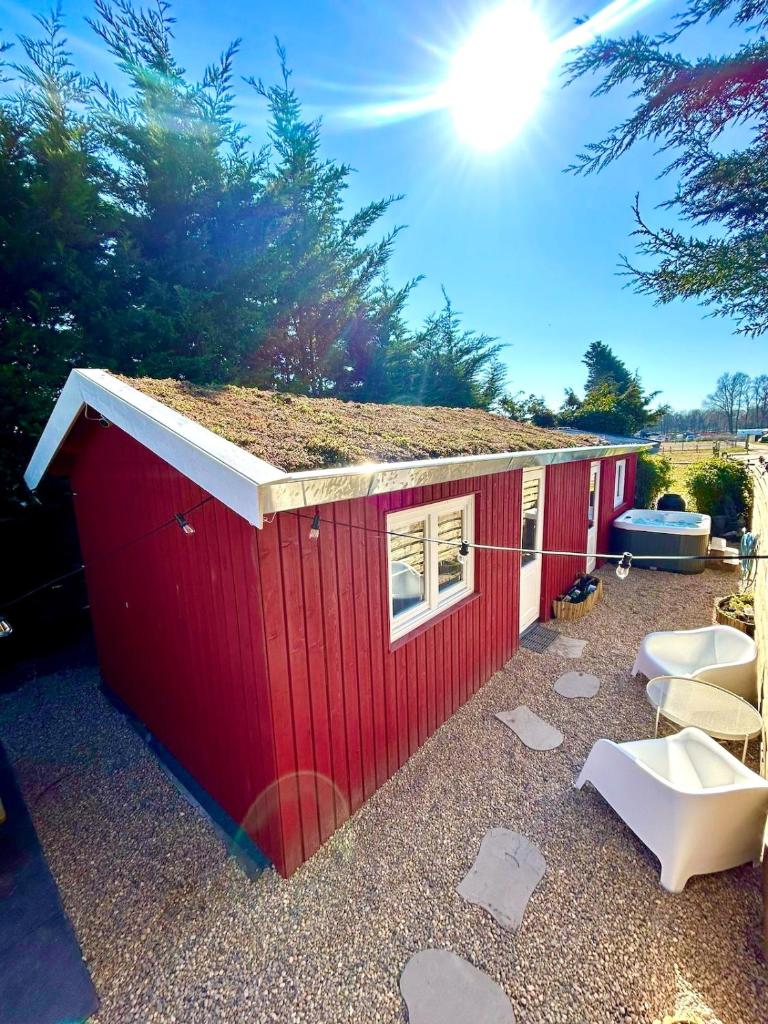 Charming Scandinavian eco house with private garden and jacuzzi between Amsterdam Haarlem and Schiphol Airport 6