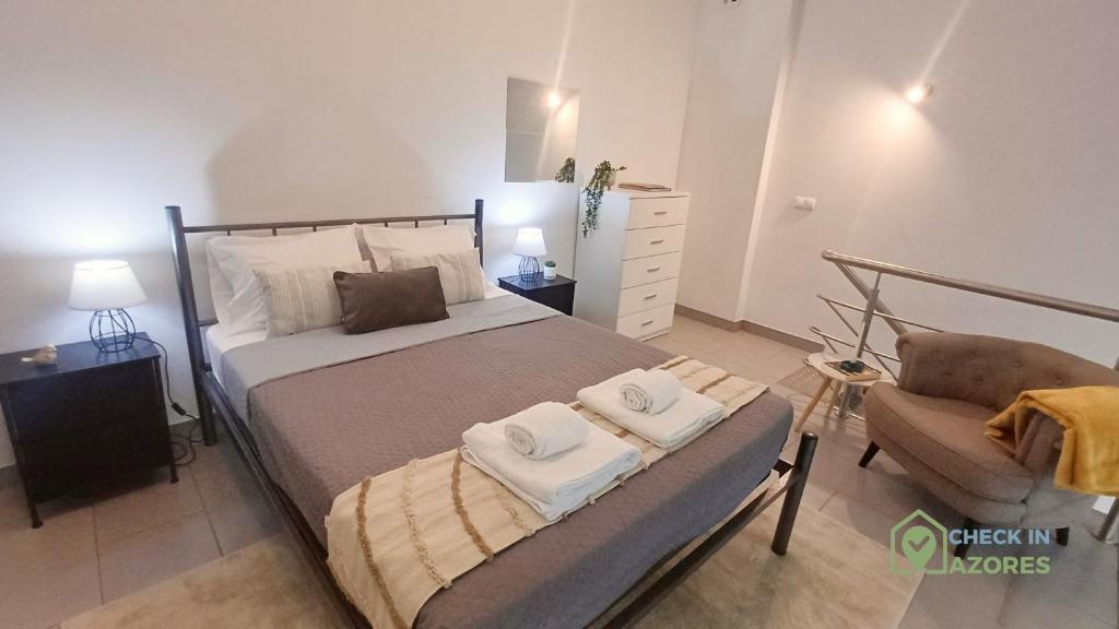 Wohnung in Angra do Heroísmo: Loft acolhedor com mezanine no centro de Angra
