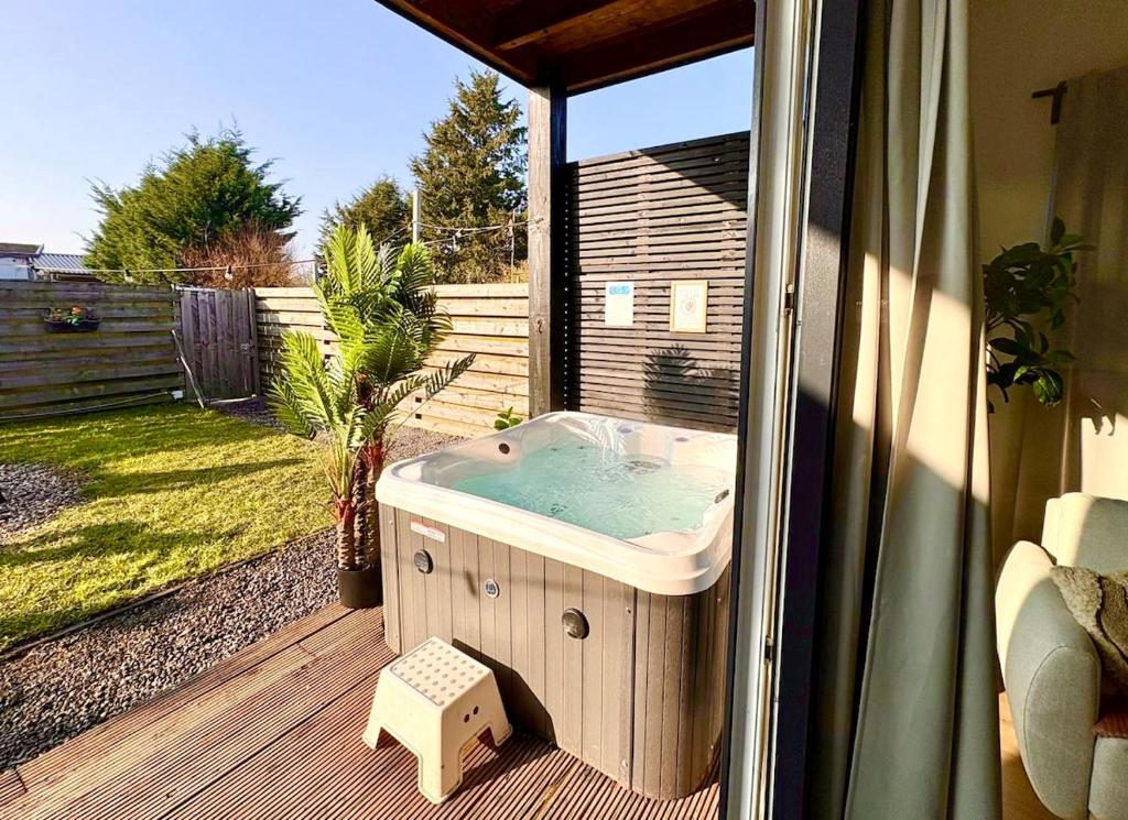 Cozy wellness family house with private garden & jacuzzi & sauna between Amsterdam Haarlem and Schiphol Airport 5