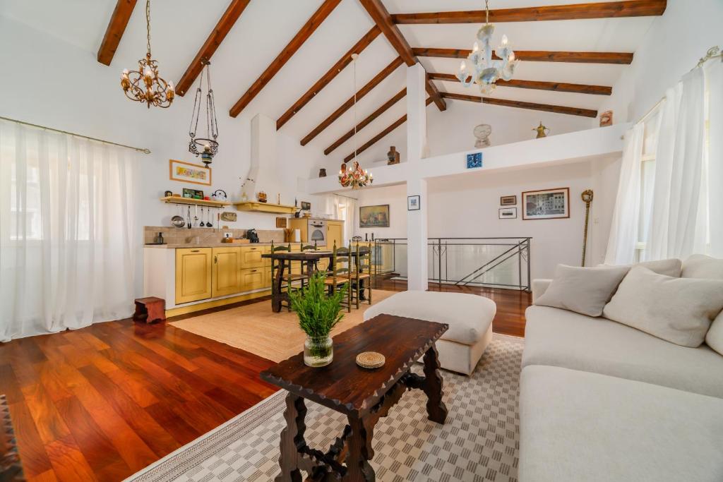 Old Town Seabreeze Residence at Montalbano Residence 4