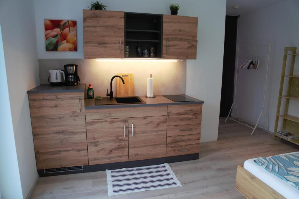 Lemon Yard Apartments 2