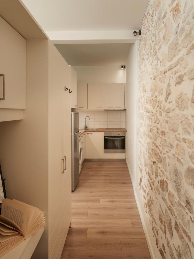 S&G Corfu Old Town Apartments - The Volto Suite 3