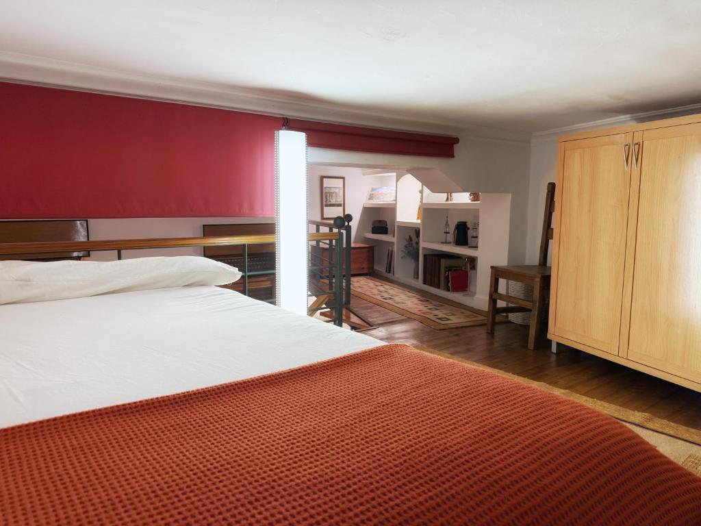 Vivienda turistica con encanto centrico, wifi y patio 7