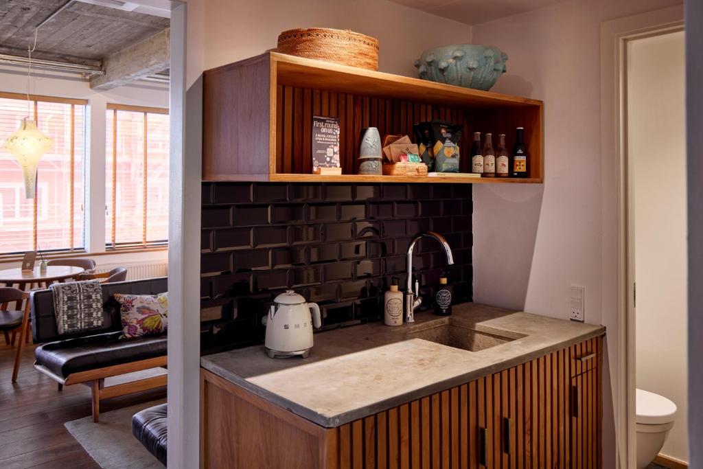 Manon Les Suites Guldsmeden 8