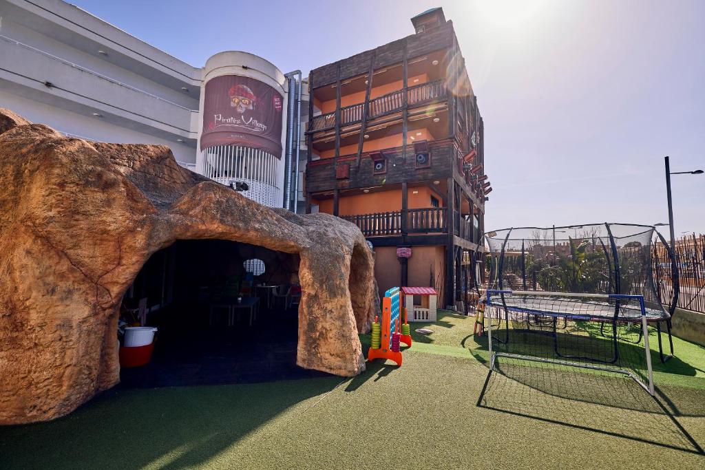 Pirates Village 4