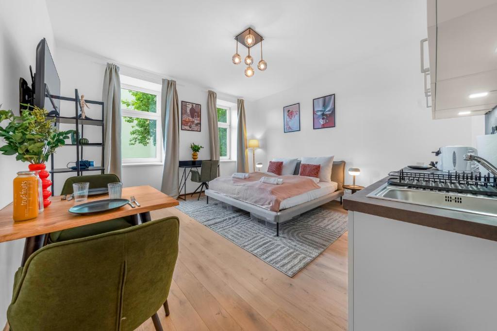Premium Apartments, 10min to the city center, kitchen, no Elevator 4