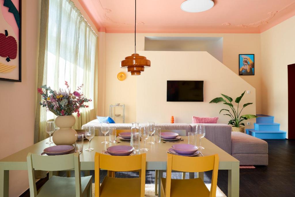 Poets Place Design Apartment in Kreuzberg 7
