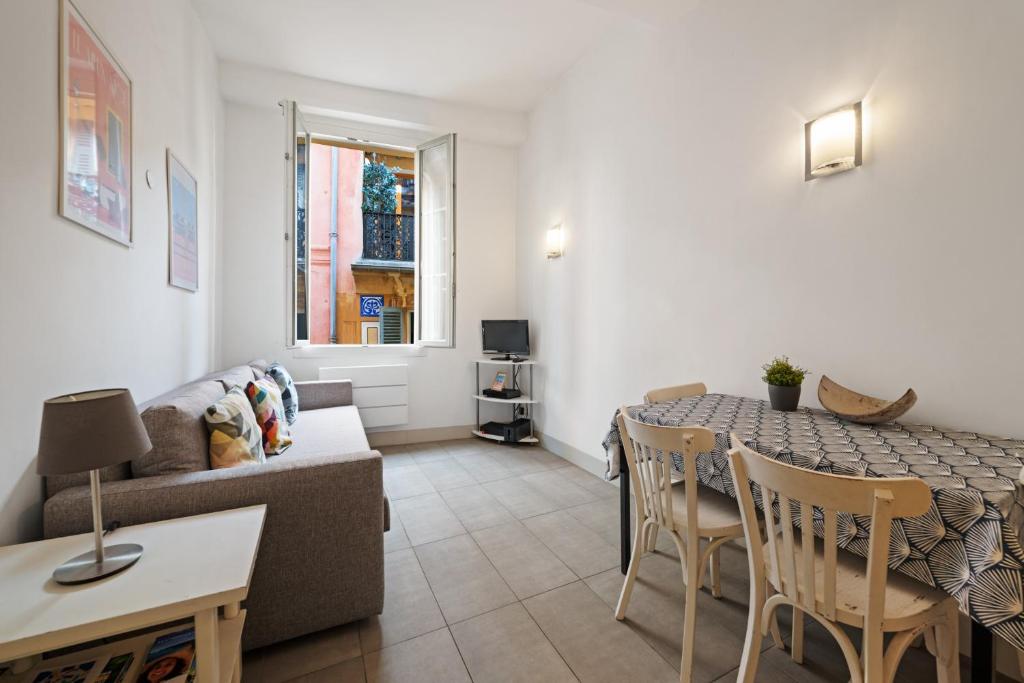 In the heart of Old Nice - 2min. from Cours Saleya and Promenade des Anglais 3
