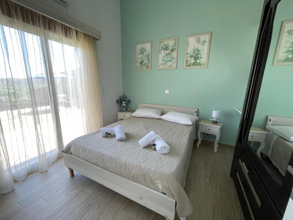 Violetta - Nature's Palace with private pool & view 7