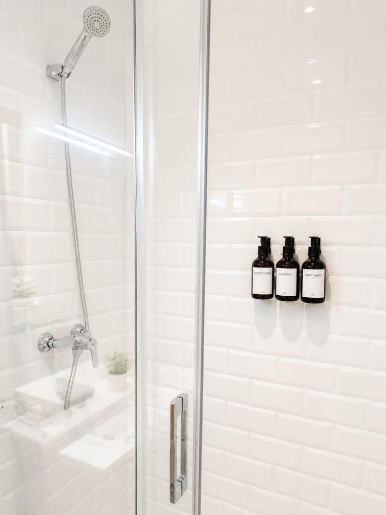 Grand Central House - Deluxe Studio - GibraltarStay Apartments 8