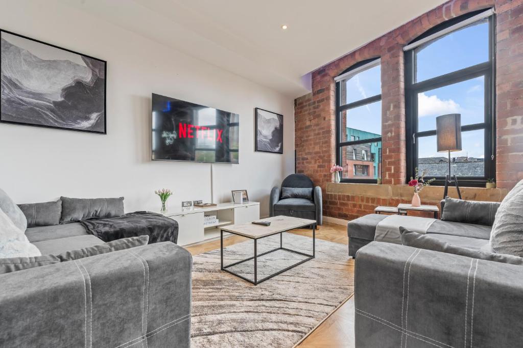 Prime Leeds Apartment Sleeps 8 5