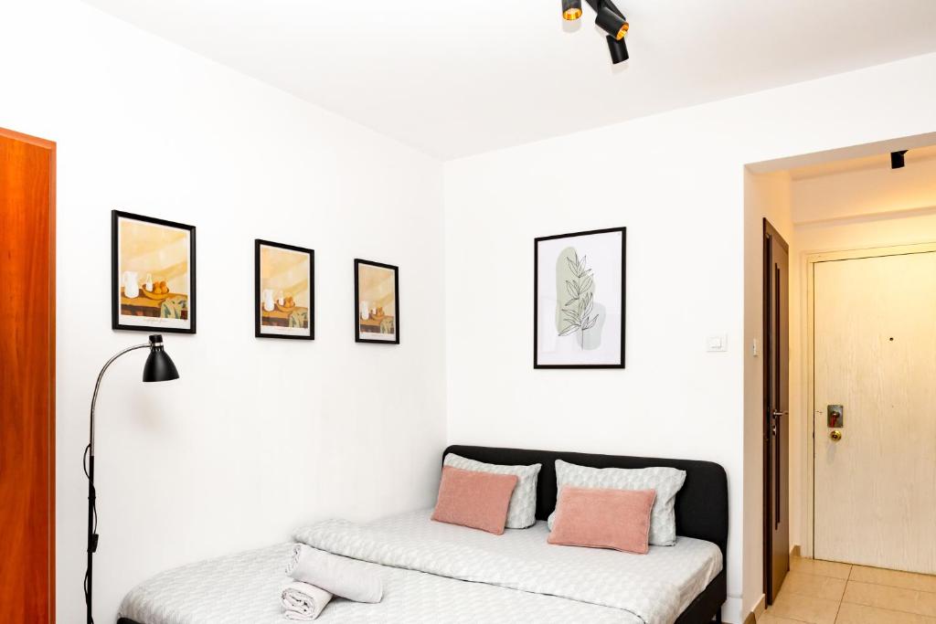 Cozy Studio in City Center with Self Check-in 7