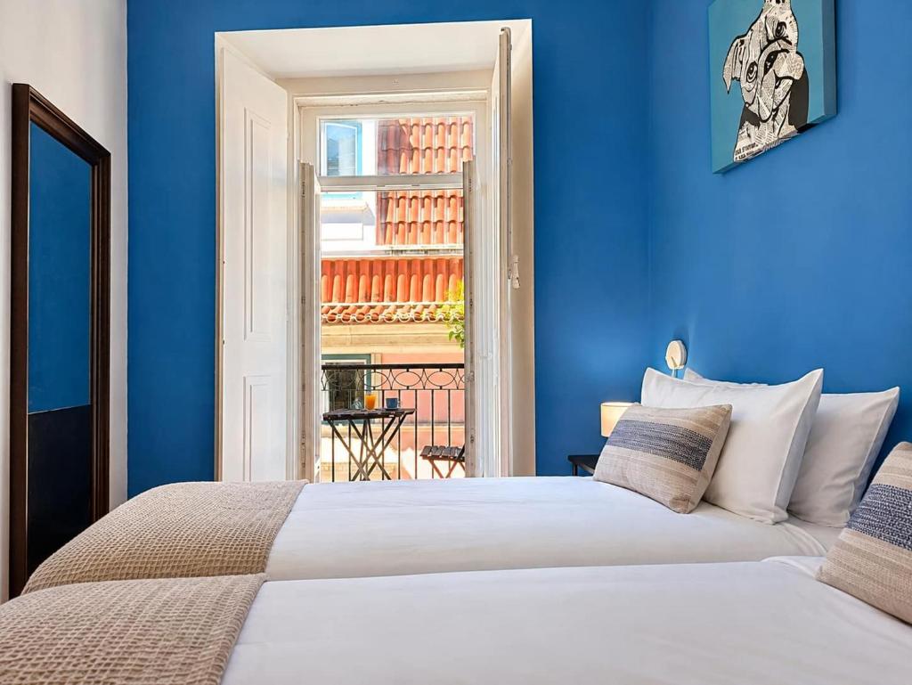 Old Town Chiado Balcony AirCon by LD Apartments 3
