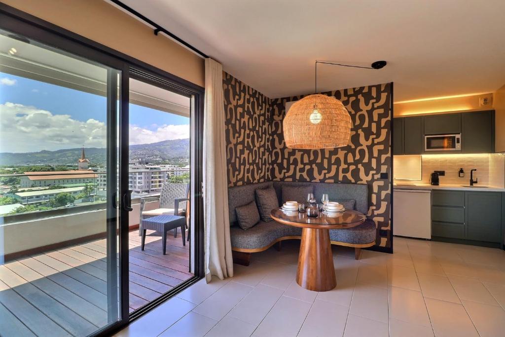 Mahana Suite - Magnificent Sea & Mountain View 4